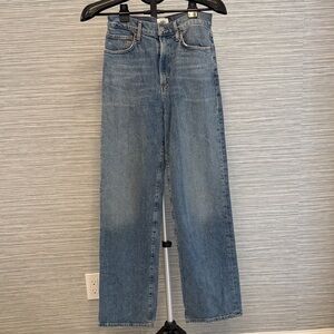 WIDE LEG NO CUFF JEANS